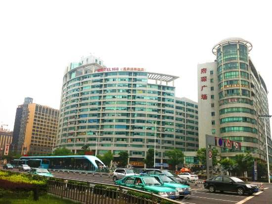 常州亮彩電子有限公司成立，注冊地：江蘇省常州市新北區(qū)府琛廣場